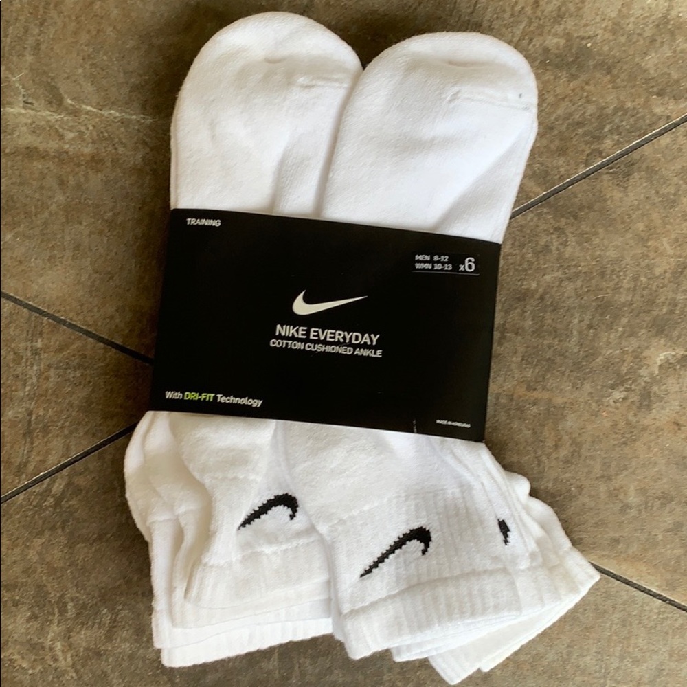 NIKE EVERYDAY COTTON CUSHIONED ANKLE 6 pairs socks - Picture 15 of 16
